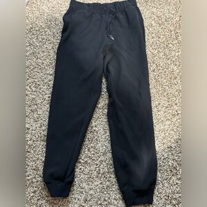 Lululemon black joggers! size 2